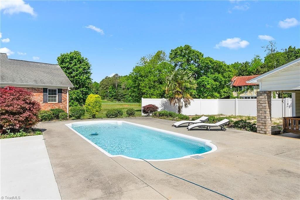 1199 Cesar Ct Graham, NC 27253 - Thumbnail 3