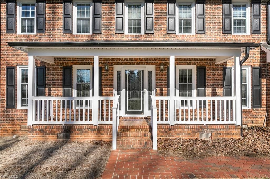 304 Courtland Dr Elon, NC 27244 - Thumbnail 3