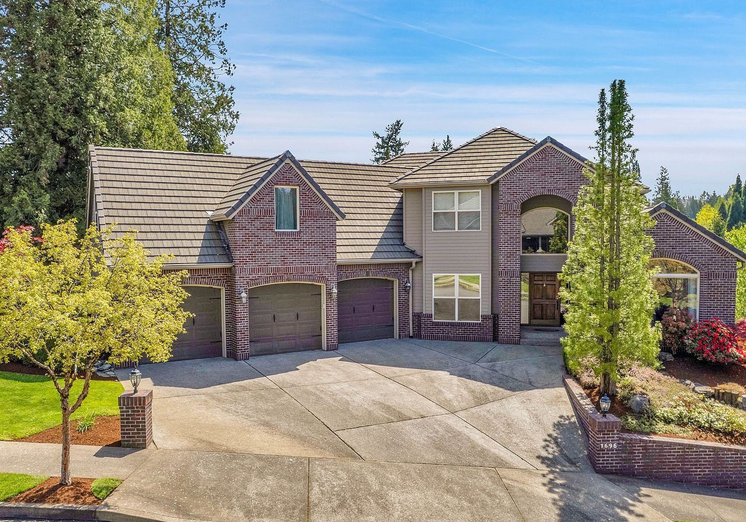 1696 SE 26th Dr Gresham, OR 97080 - Thumbnail 3