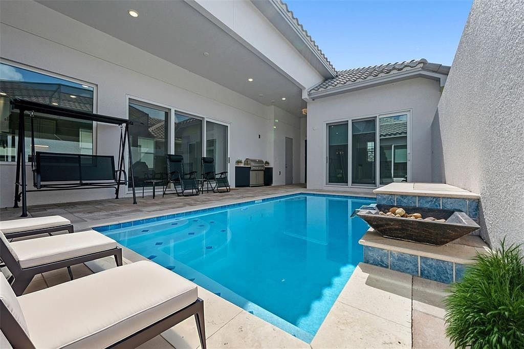 272 Hampton Loop Davenport, FL 33837 - Thumbnail 3