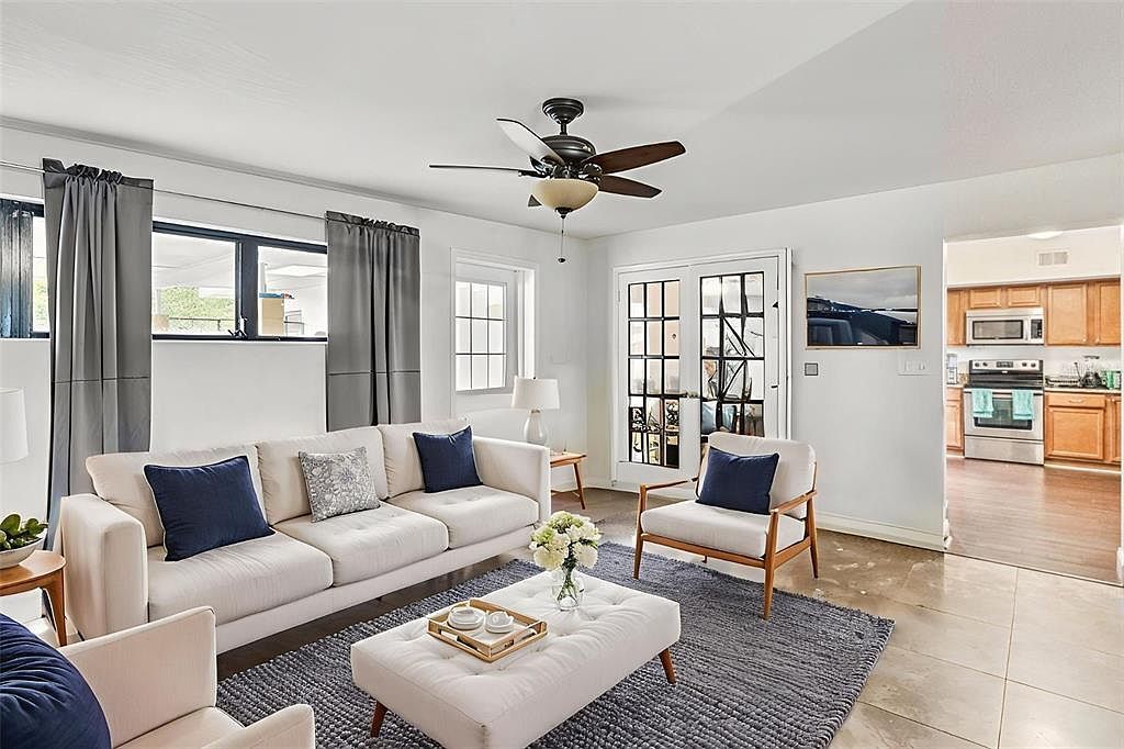 426 Doolittle St Orlando, FL 32839 - Thumbnail 3