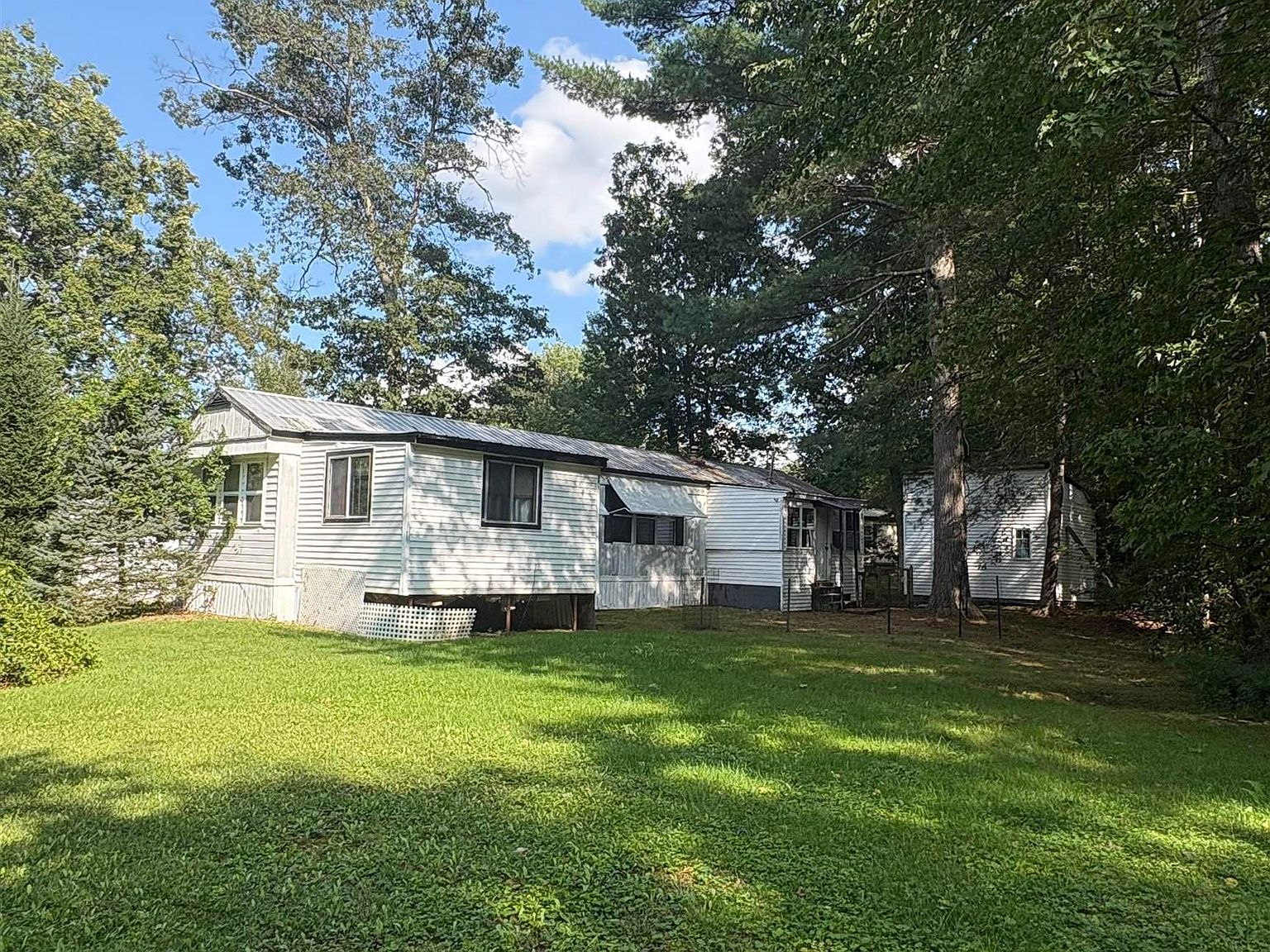 14 Queens Ln Epsom, NH 03234 - Thumbnail 3