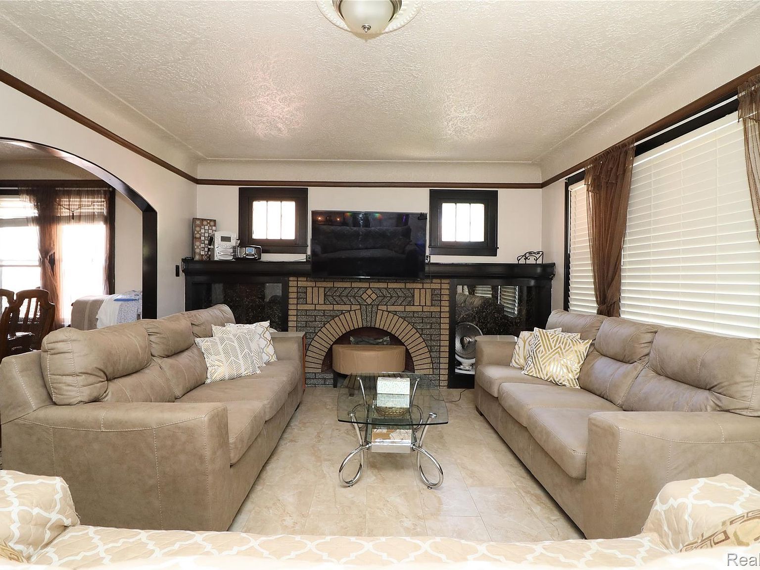 6019 Maple St Dearborn, MI 48126 - Thumbnail 3