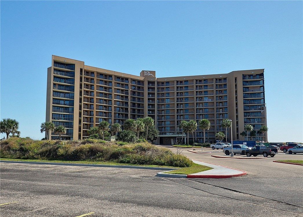 6649 Seacomber Dr APT 402 Port Aransas, TX 78373 - Thumbnail 3