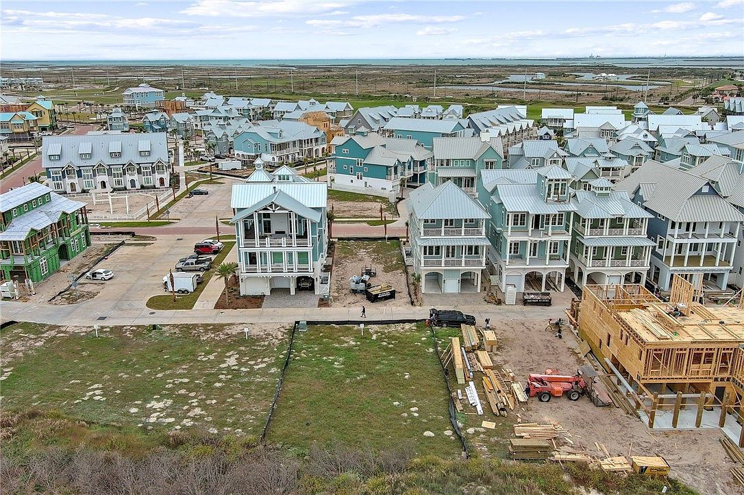 178 Shoregrass Loop Pt Aransas, TX 78373 - Thumbnail 3