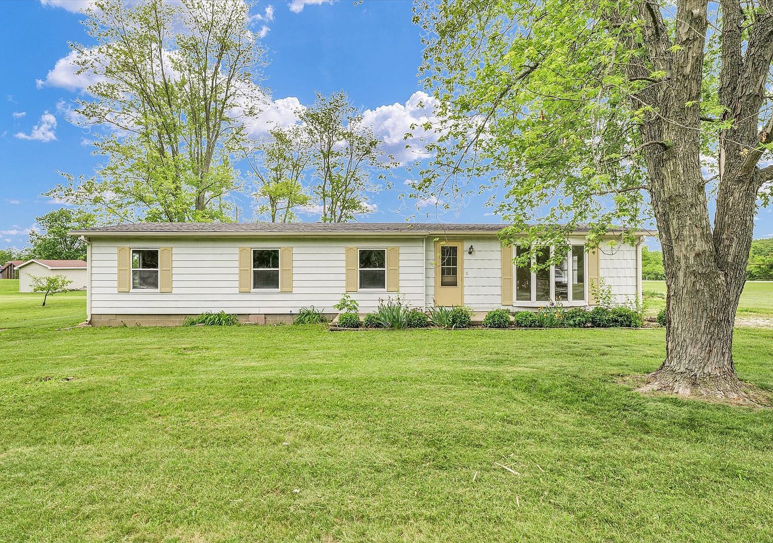 116 Seminole Ln Loda, IL 60948 - Thumbnail 3