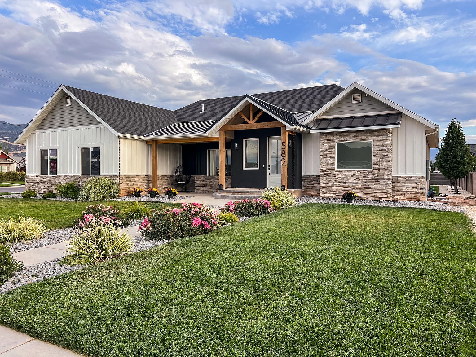 582 E 5020 N Enoch, UT 84721 - Thumbnail 3