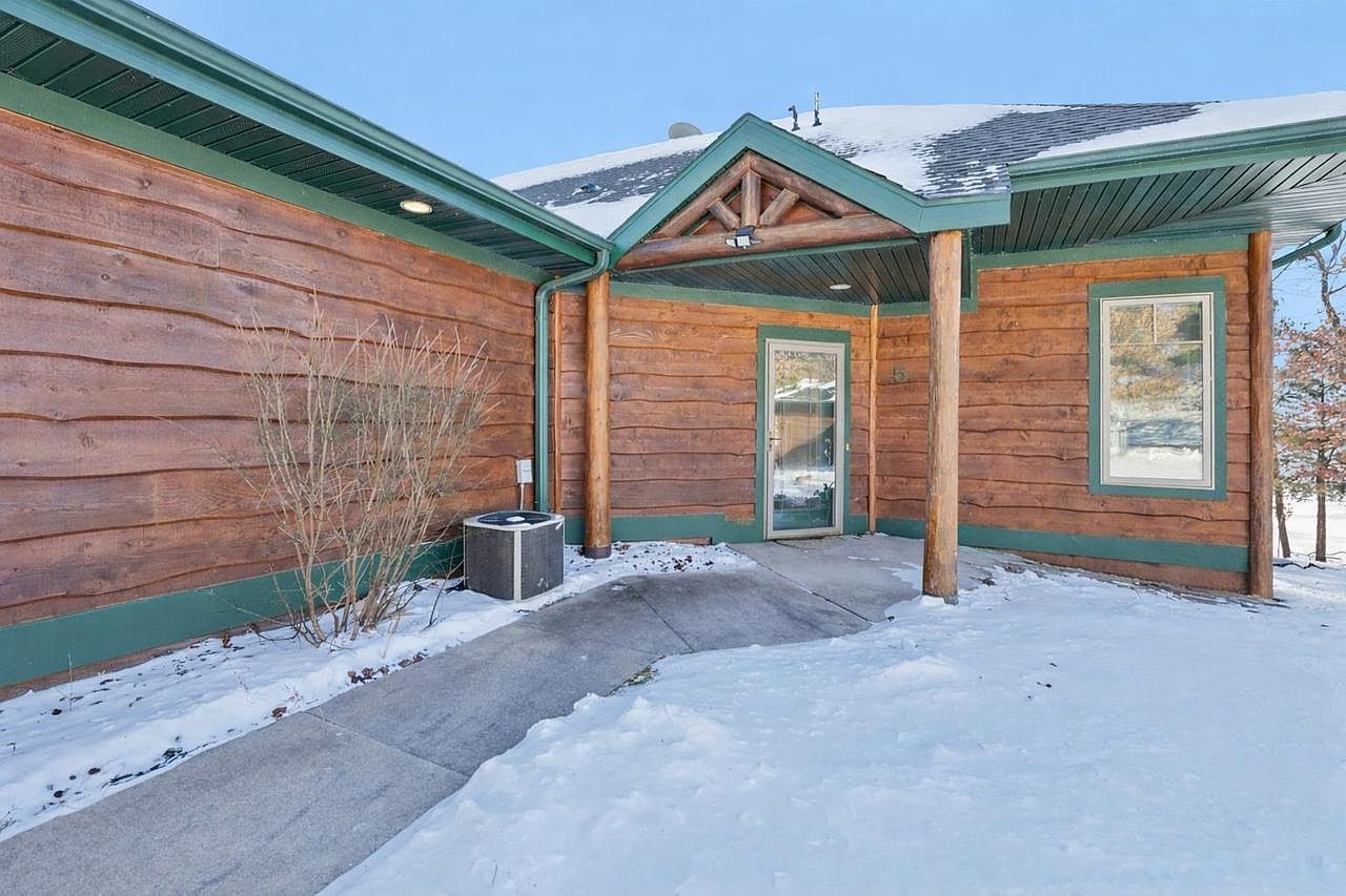 1140 S Gillette Dr Unit 5 Wisconsin Dells, WI 53965 - Thumbnail 3