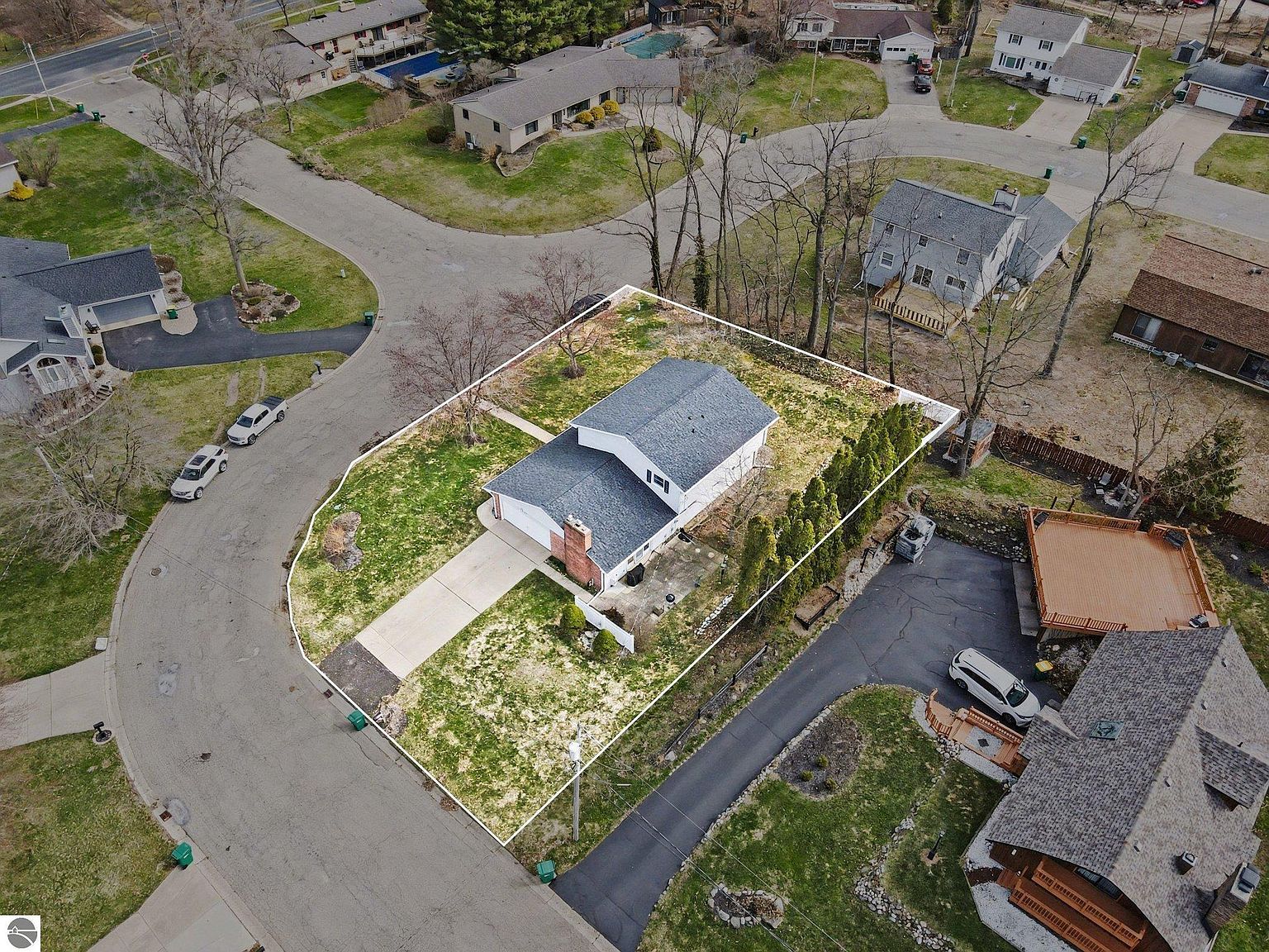 1207 Hampton Oaks Dr Portage, MI 49024 - Thumbnail 3