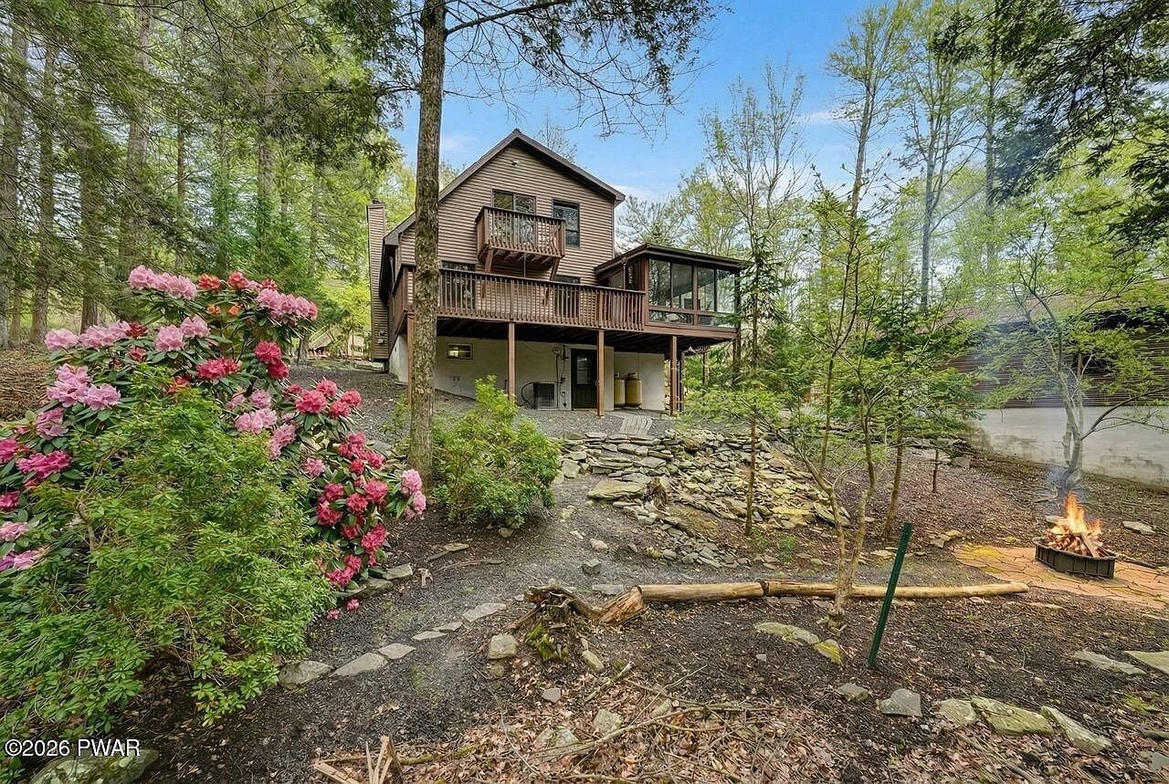 1071 Red Hawk Dr Lake Ariel, PA 18436 - Thumbnail 3