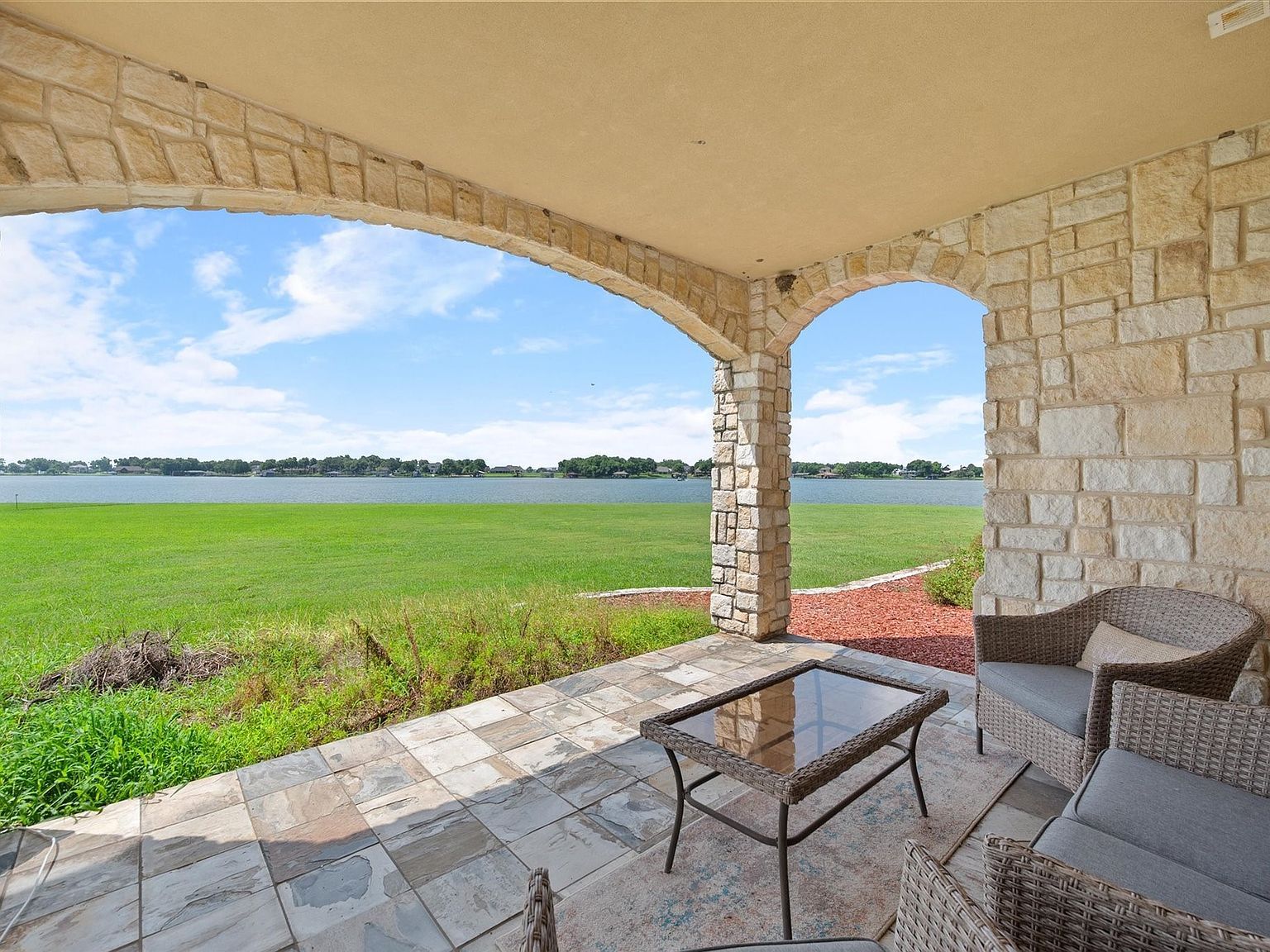 9900 Northshore Blvd APT 3105 Corsicana, TX 75109 - Thumbnail 3