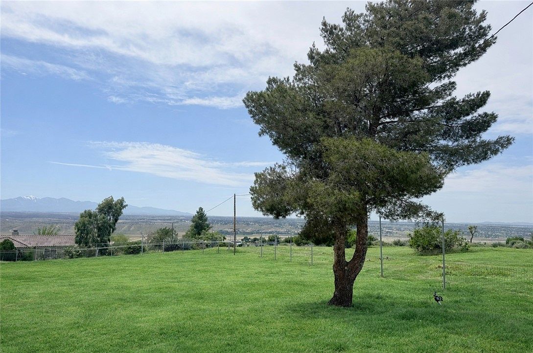 20485 Piedmont Rd Apple Valley, CA 92308 - Thumbnail 3