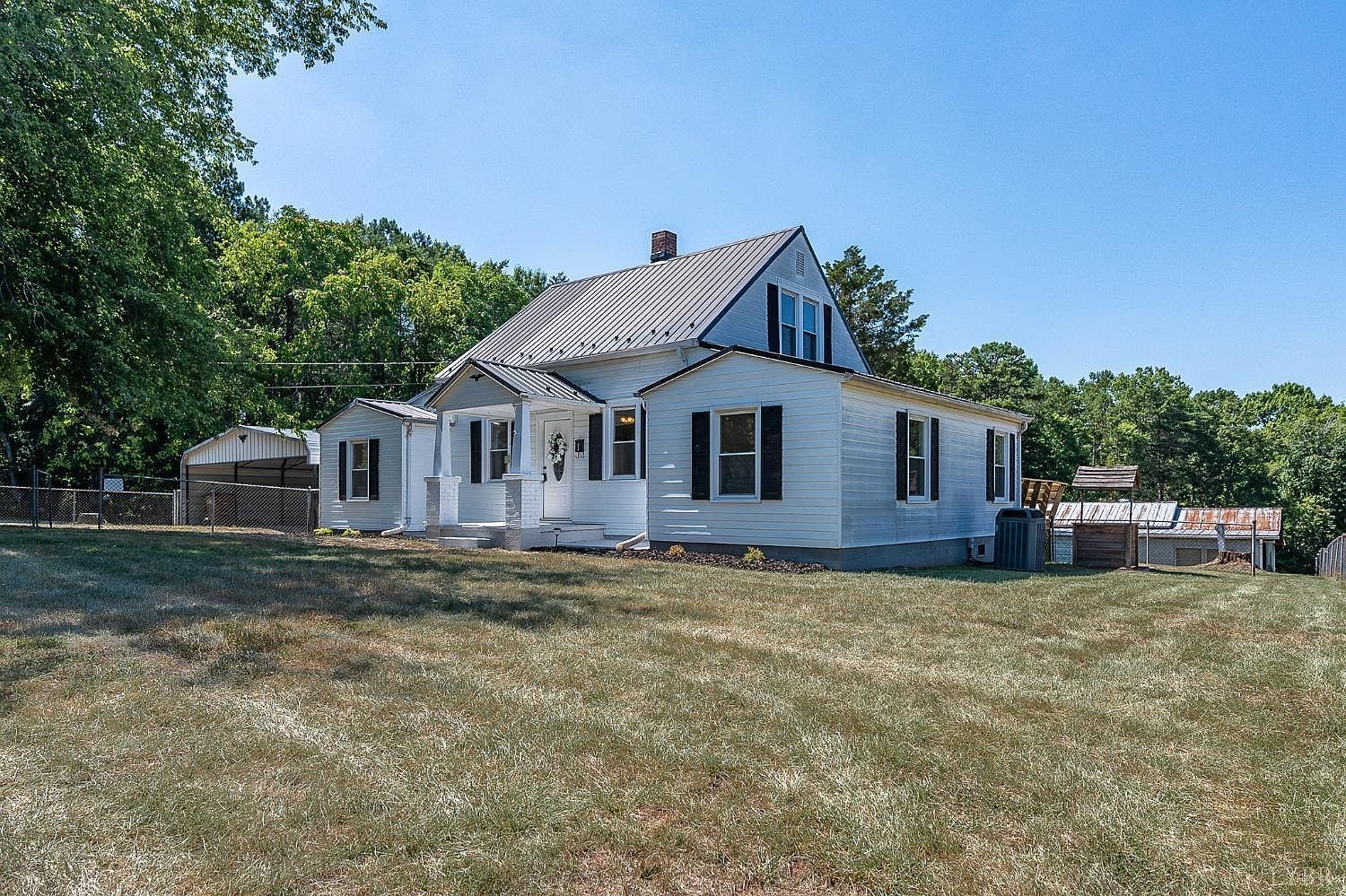 202 Longview Rd Hurt, VA 24563 - Thumbnail 3