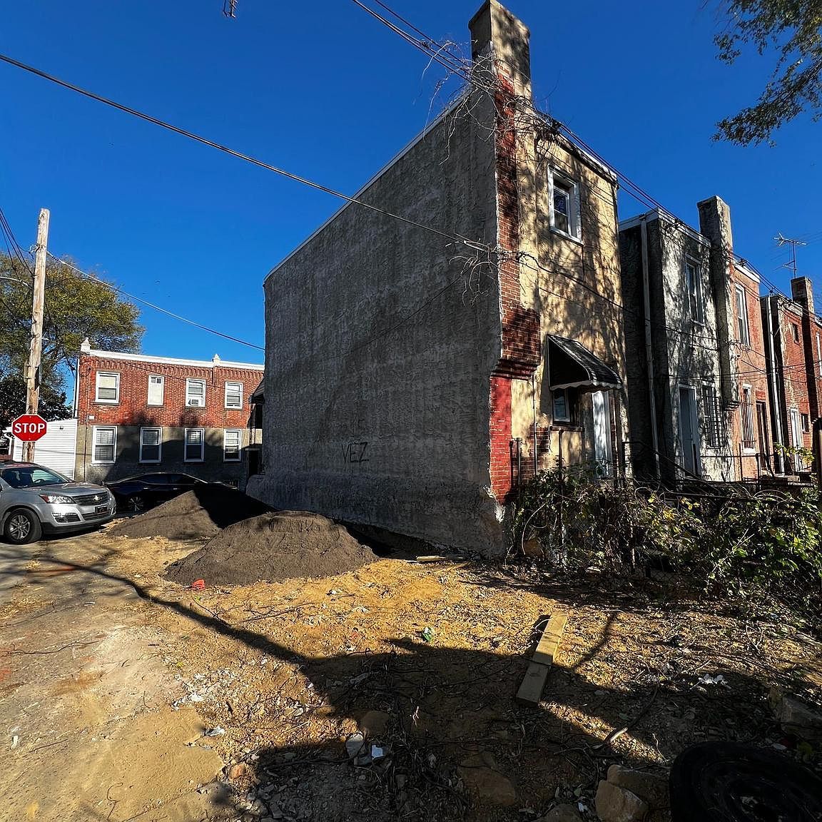 2128 S Shields St Philadelphia, PA 19142 - Thumbnail 3