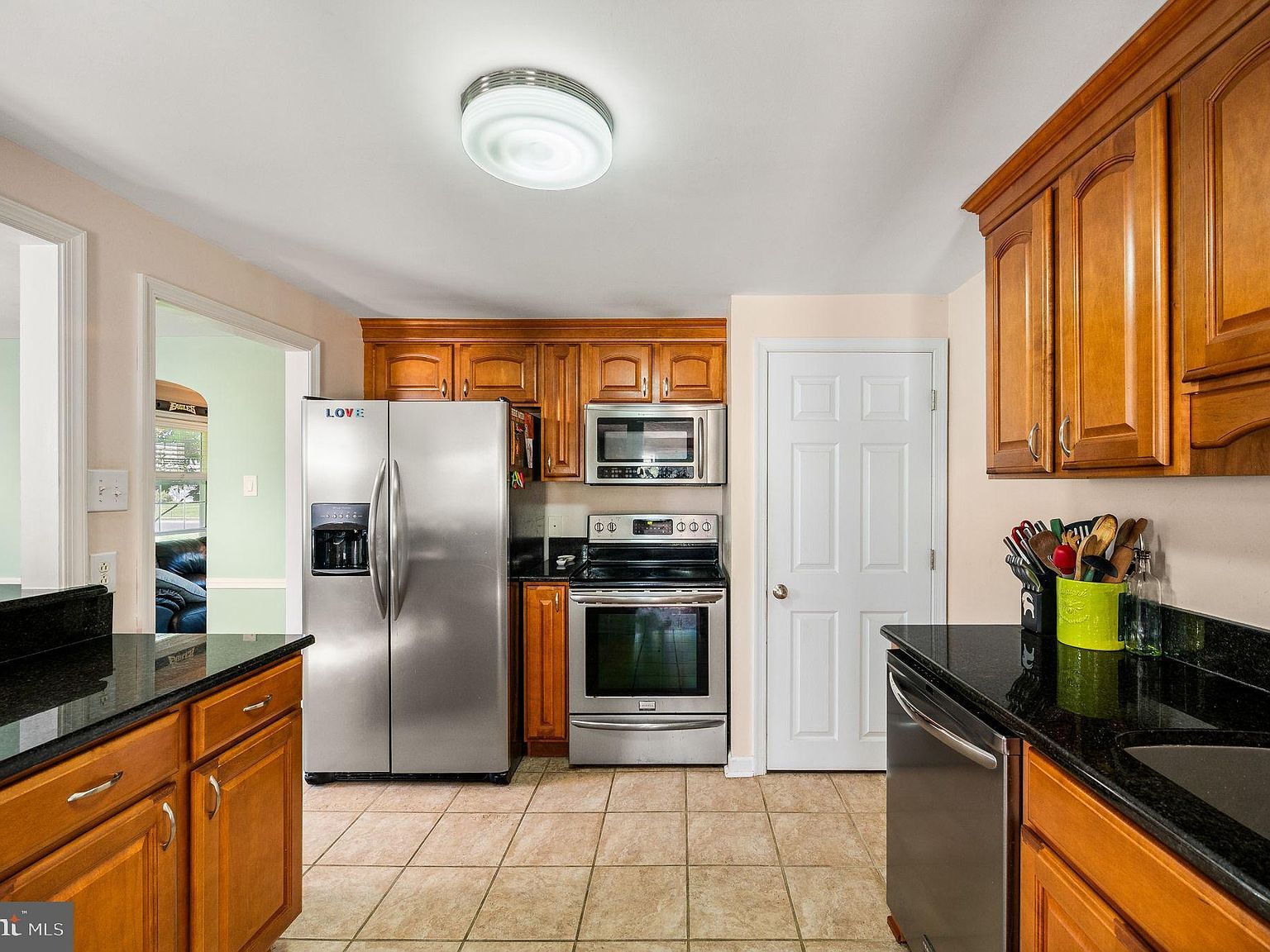 416 Preston Ln Hatboro, PA 19040 - Thumbnail 3