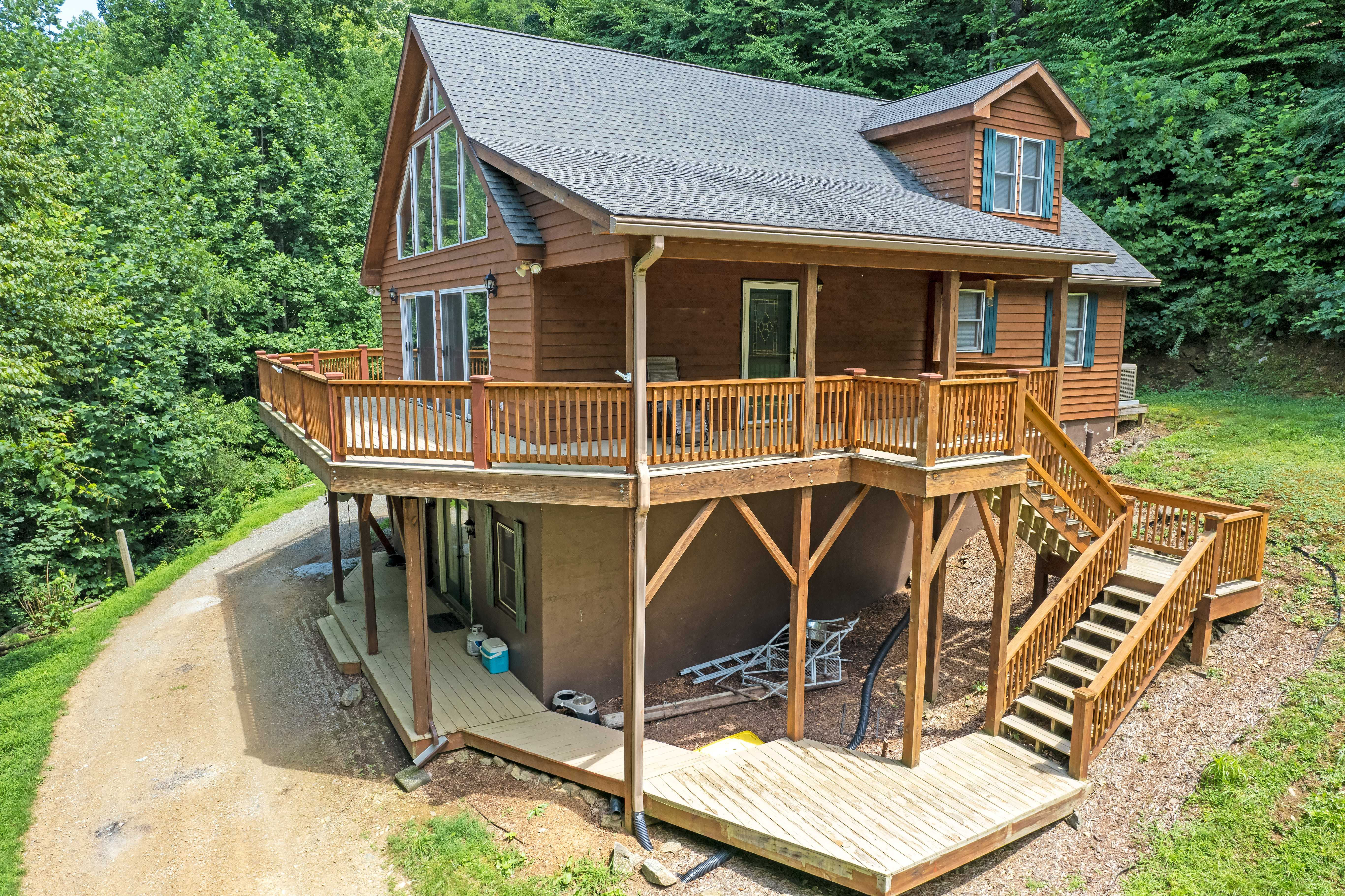 136 Grouse Point Road, Hot Springs, NC, USA, 28743 - Thumbnail 3