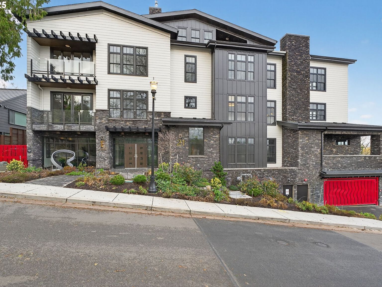 21 D Ave #2 Lake Oswego, OR 97034 - Thumbnail 3