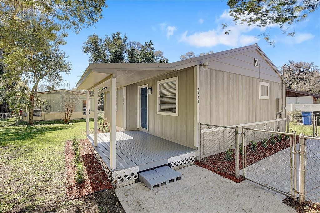 2501 Elm St Seffner, FL 33584 - Thumbnail 3