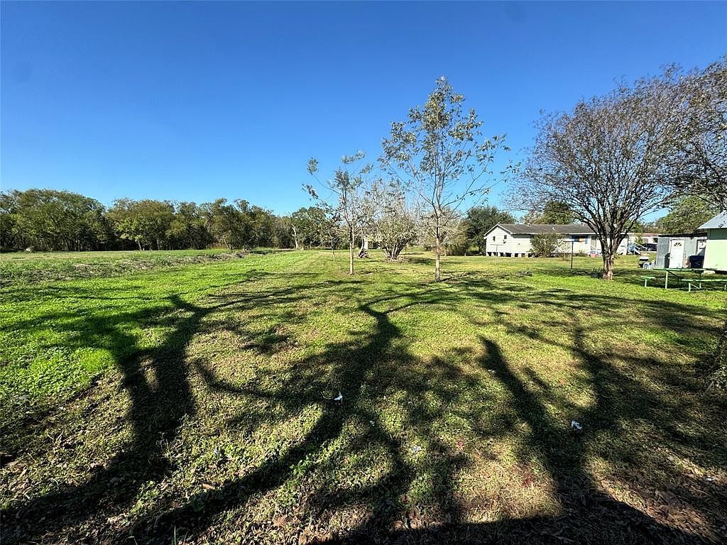 506 2nd St Eagle Lake, TX 77434 - Thumbnail 3