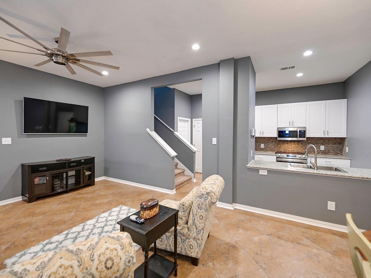 746 San Jacinto Cir Baytown, TX 77521 - Thumbnail 3