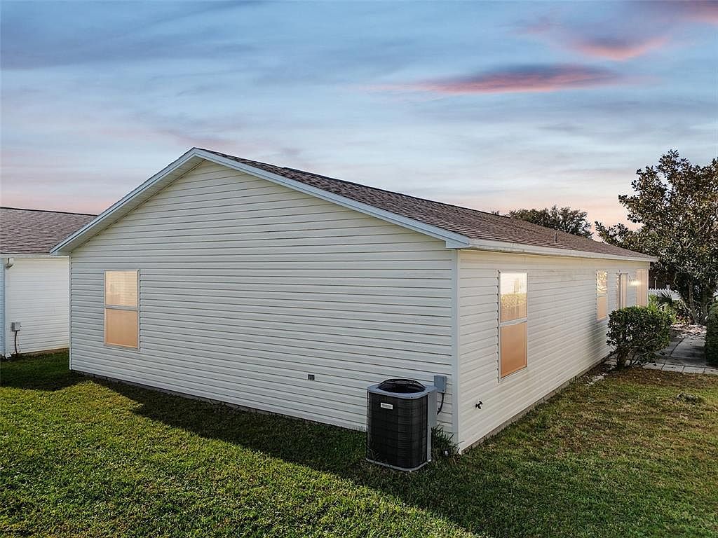 2603 Olivarez Way The Villages, FL 32162 - Thumbnail 3