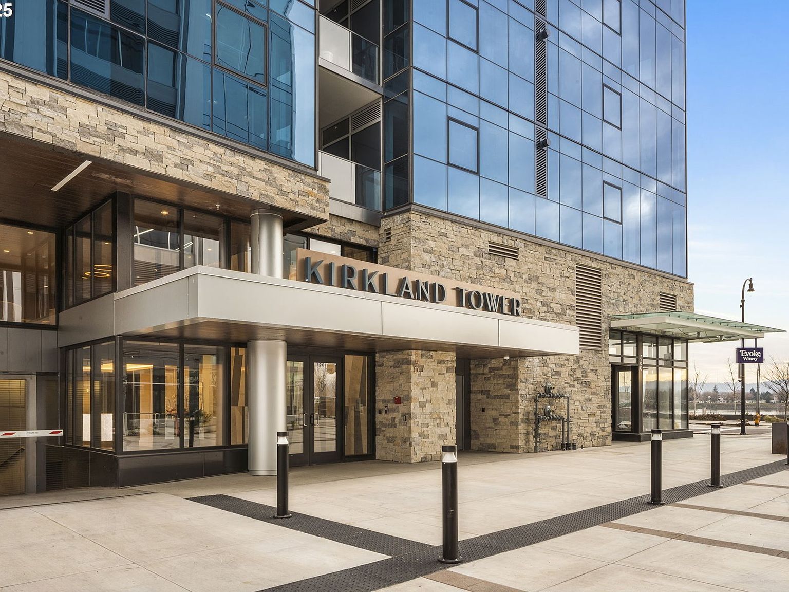 590 Waterfront Way UNIT 901 Vancouver, WA 98660 - Thumbnail 3