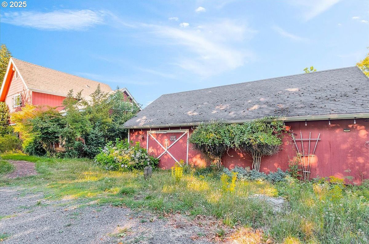 35070 Bachelor Flat Rd Saint Helens, OR 97051 - Thumbnail 3