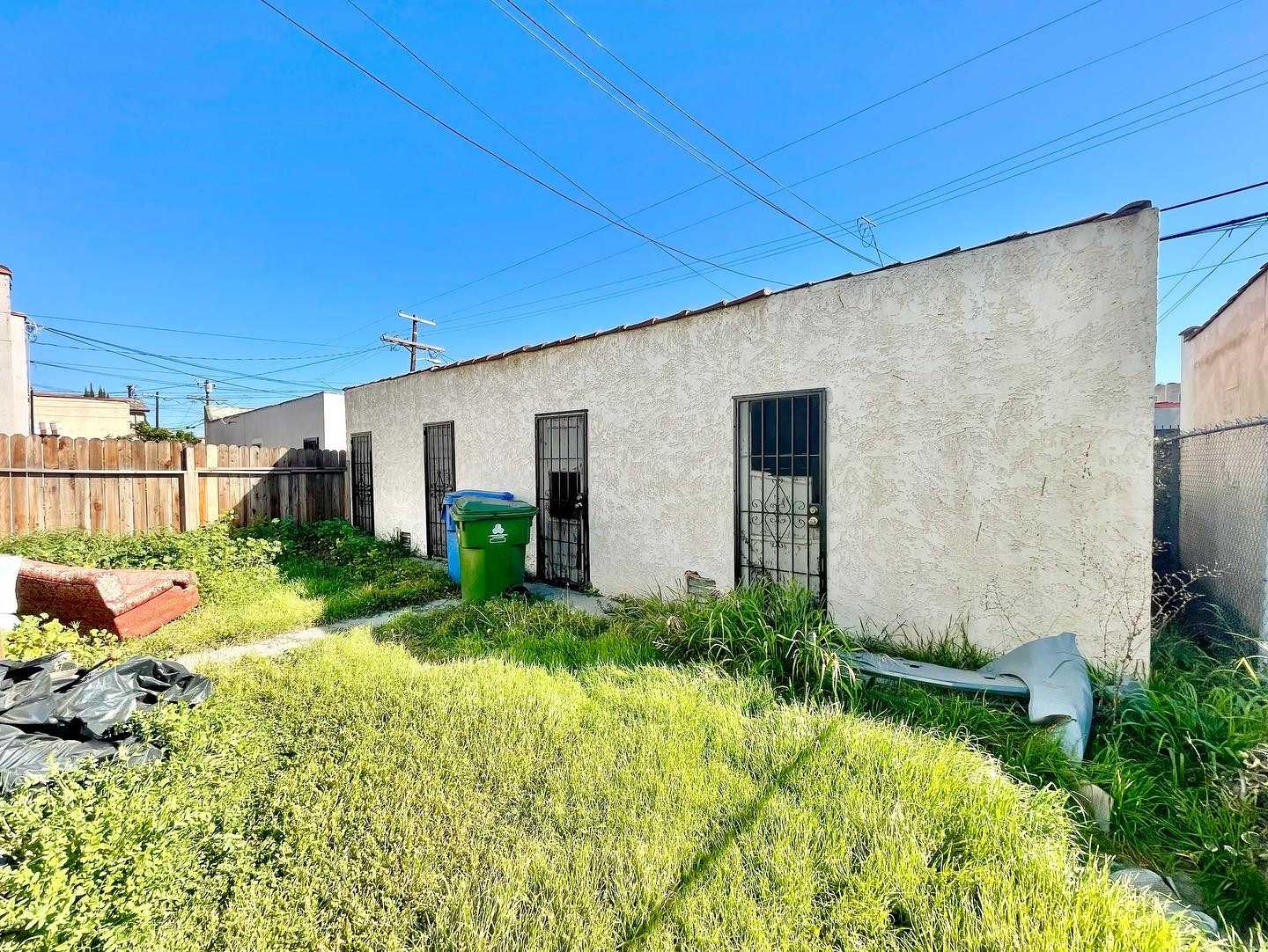 1042 West 84th Place, Los Angeles, CA, USA, 90044 - Thumbnail 4