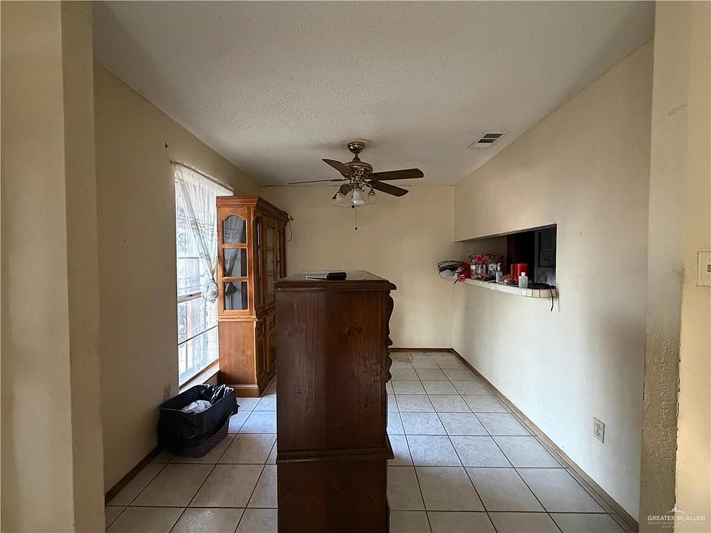 622 E Fannin Ave Alamo, TX 78516 - Thumbnail 3