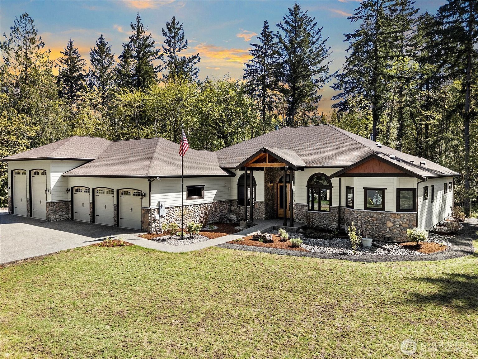 6120 Lake Saint Clair Dr SE Olympia, WA 98513 - Thumbnail 3