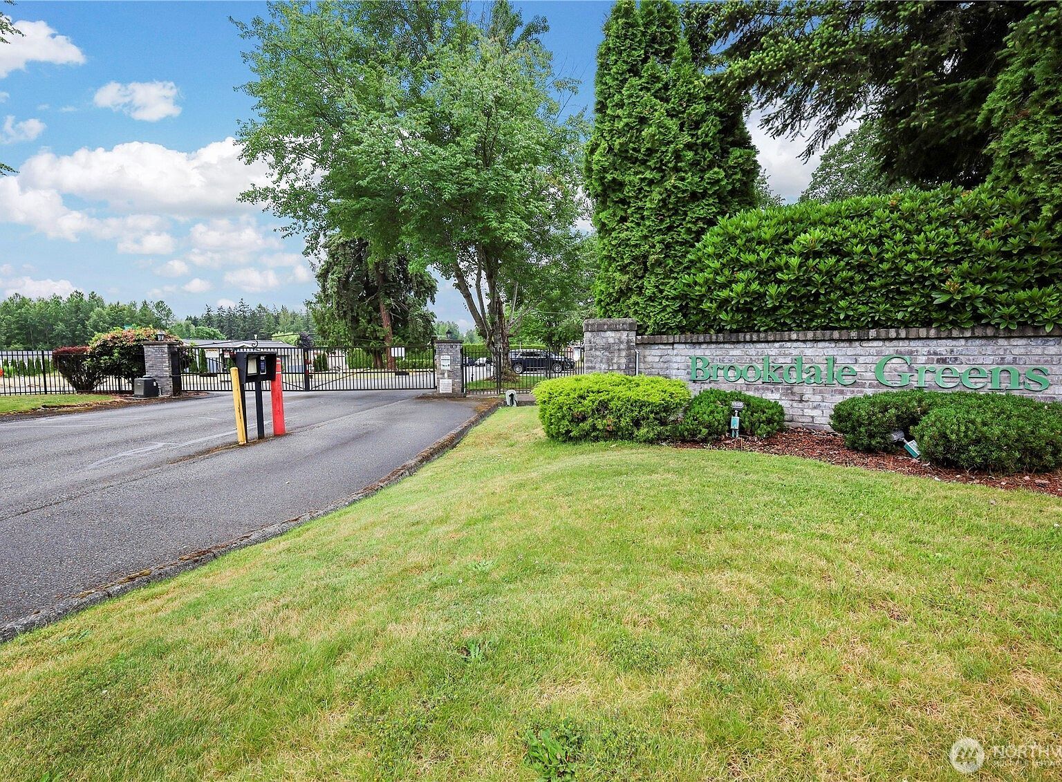 1827 137th St E #102 Tacoma, WA 98445 - Thumbnail 3