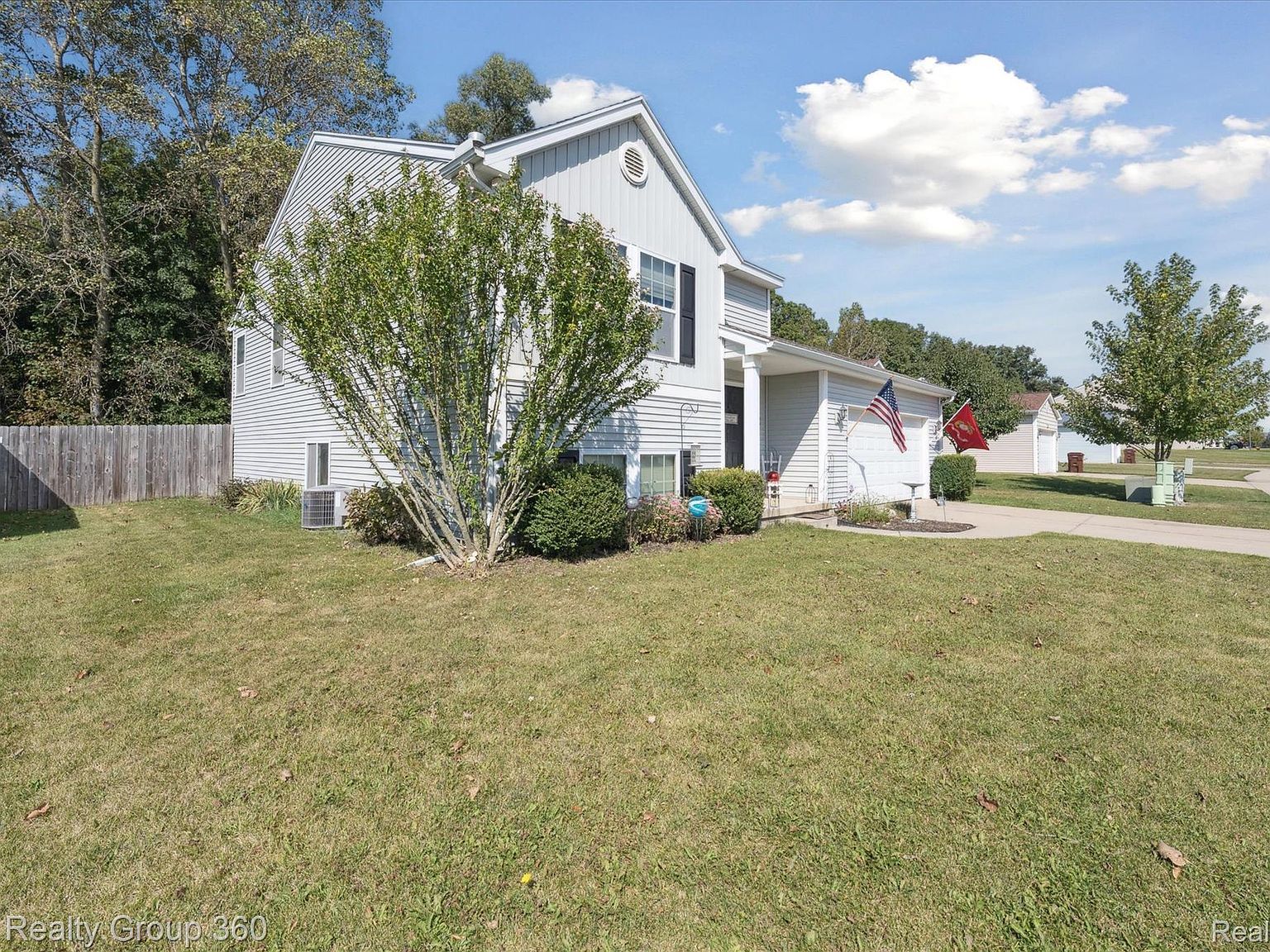 380 Spicetree Ln Mason, MI 48854 - Thumbnail 3