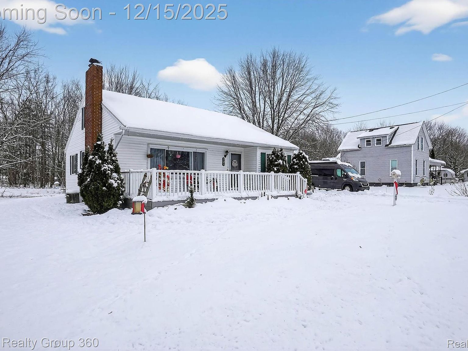 721 E Broad St Chesaning, MI 48616 - Thumbnail 3