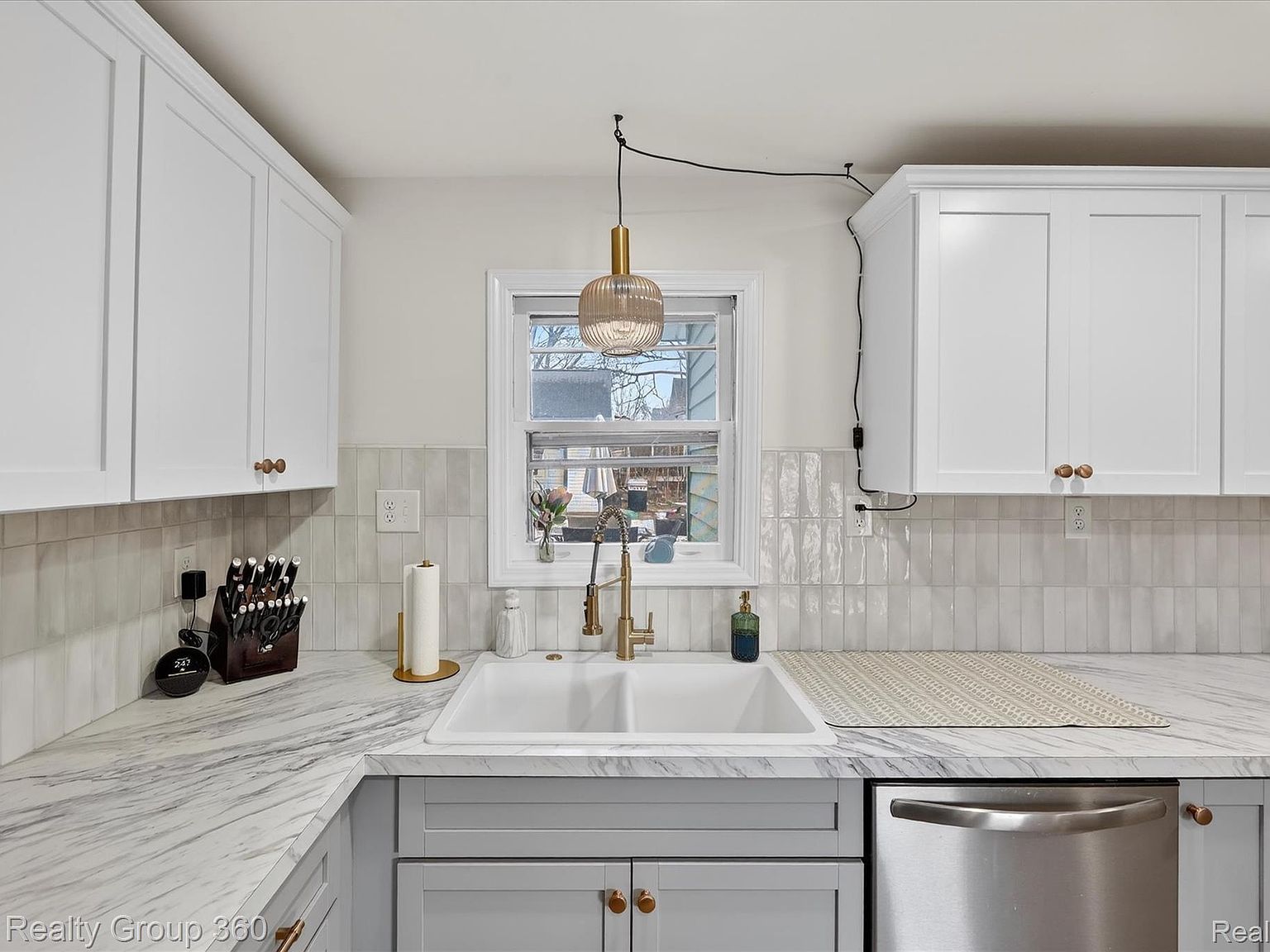 622 Factory St Howell, MI 48843 - Thumbnail 3