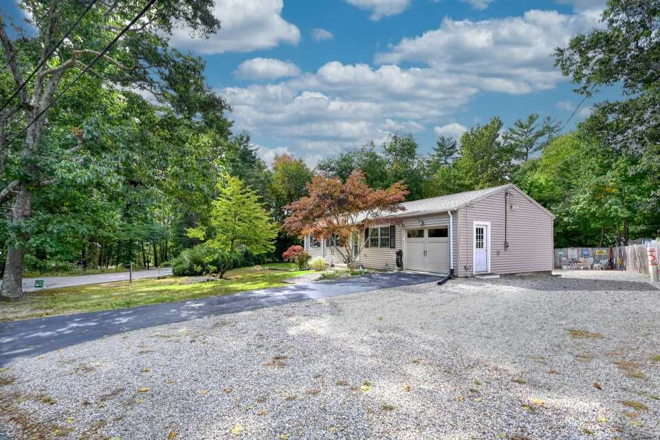 2 Pine Tree Lane, Pembroke, MA, USA, 2359 - Thumbnail 3