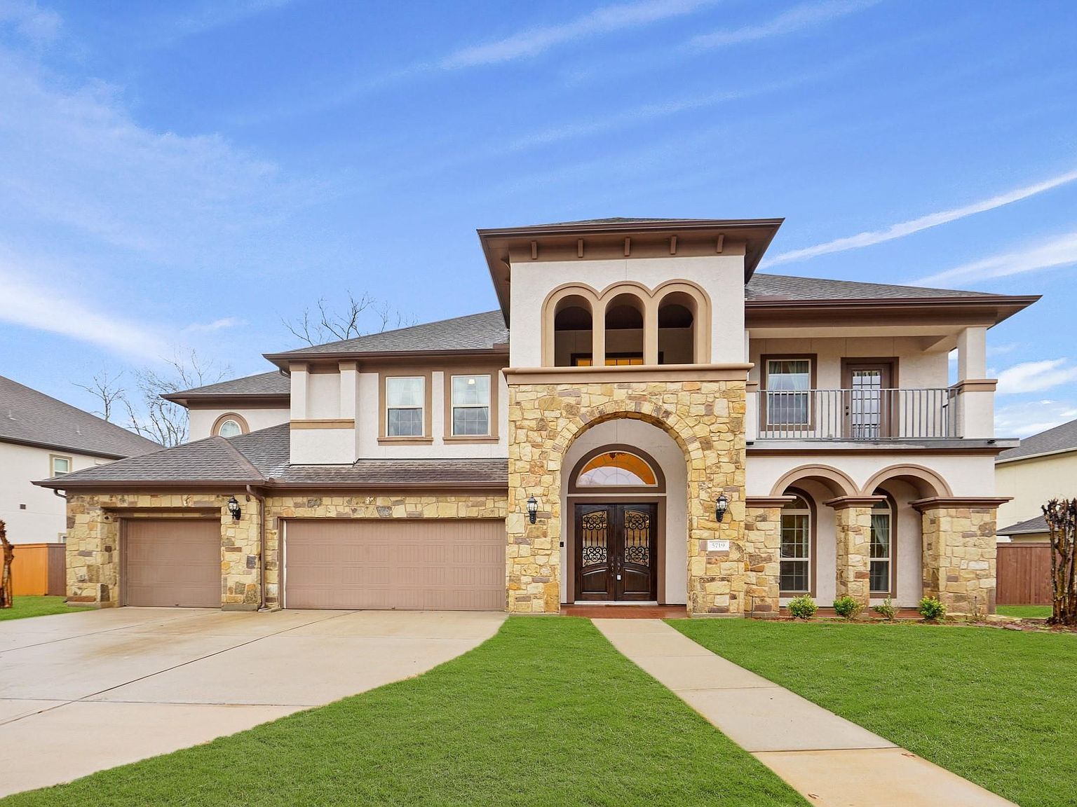 5719 Avon Landing Ln Sugar Land, TX 77479 - Thumbnail 3