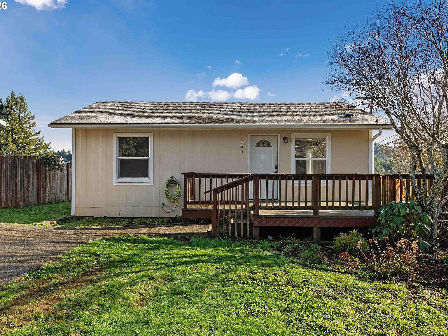 1390 Pennsylvania Ave Coos Bay, OR 97420 - Thumbnail 3