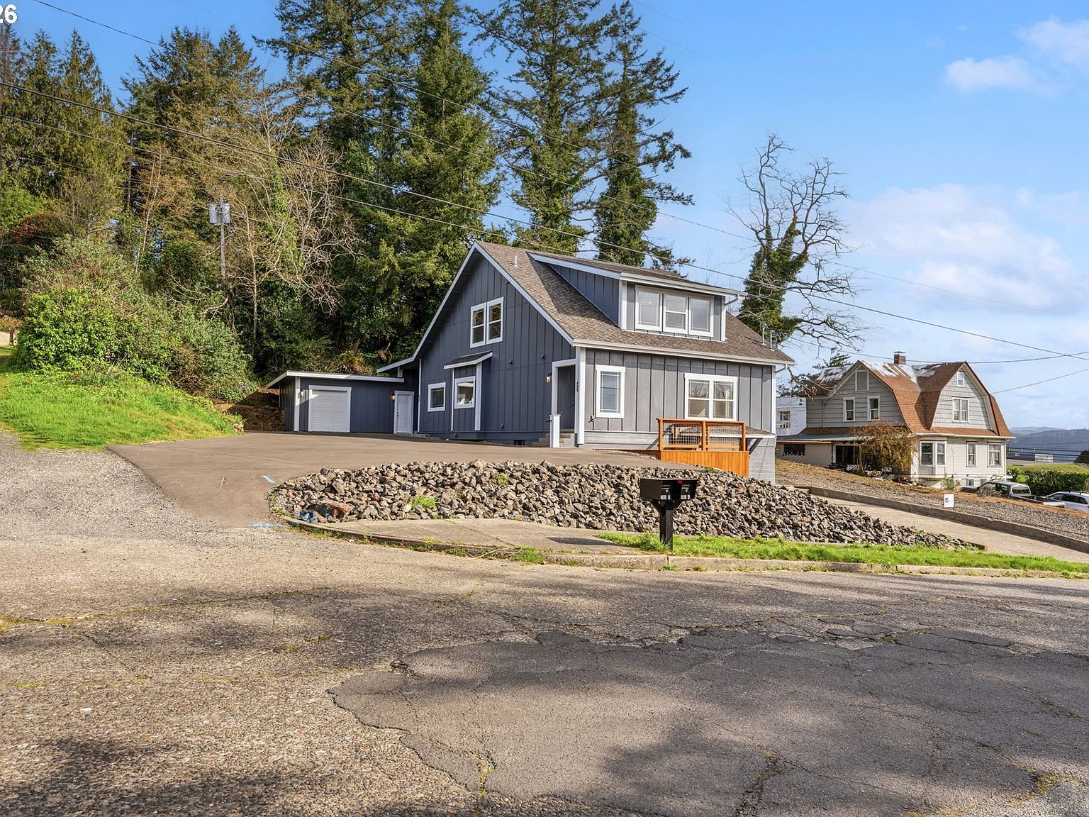 790 Oregon St North Bend, OR 97459 - Thumbnail 3