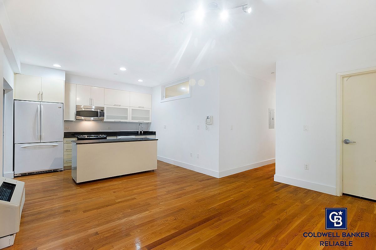 221 W 148th St APT 2A New York, NY 10039 - Thumbnail 3