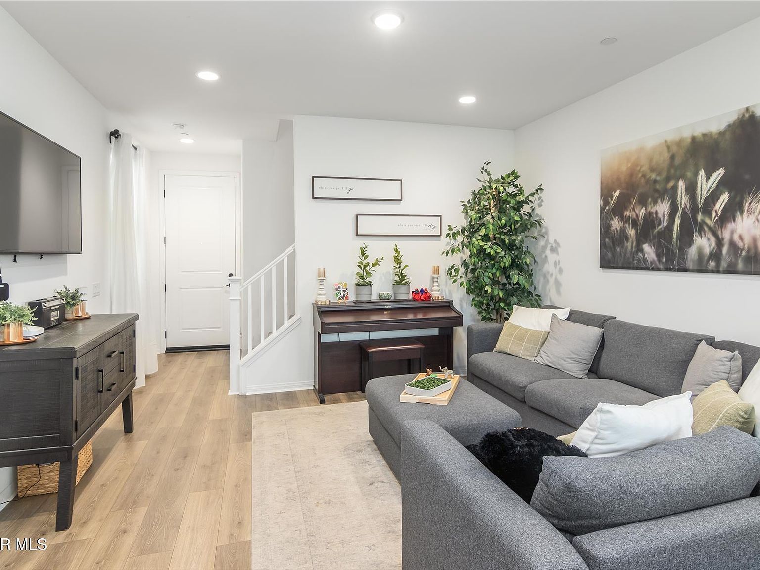 1855 Malalenca Rd Santa Paula, CA 93060 - Thumbnail 3