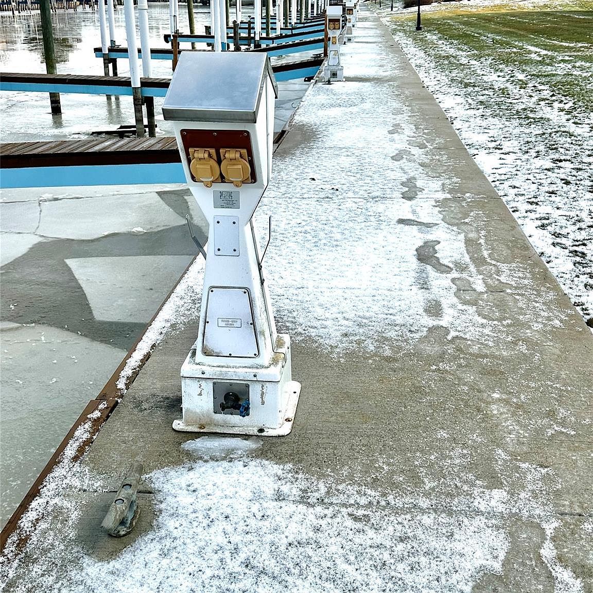 Boat Well Boat #5 Pt Huron, MI 48060 - Thumbnail 3