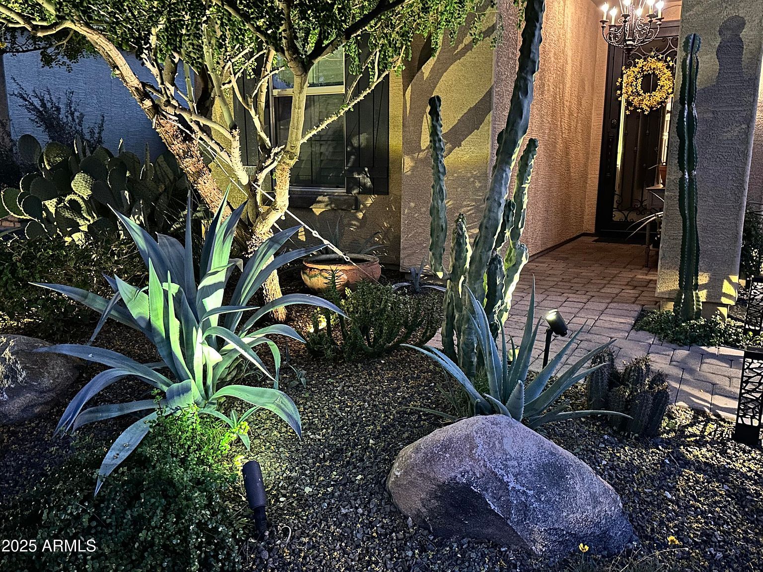 2445 E Beverly Rd Phoenix, AZ 85042 - Thumbnail 3