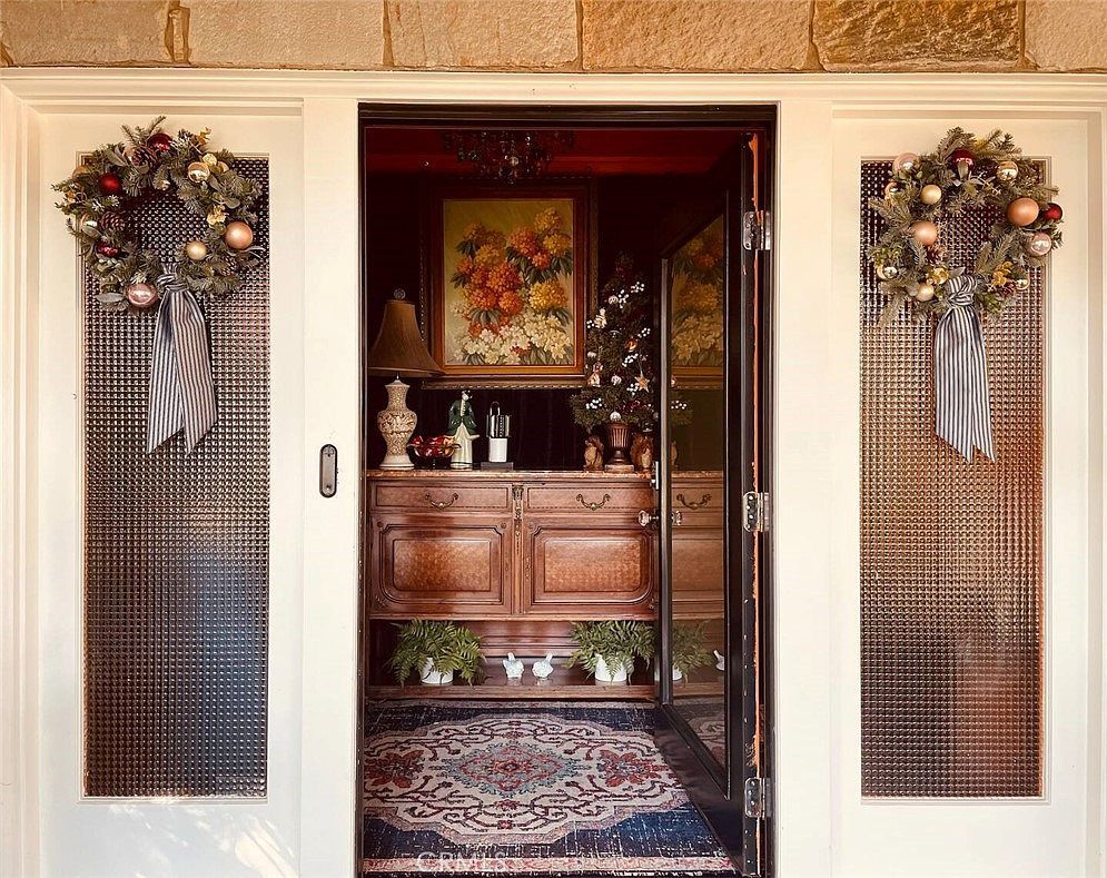 2602 N Louise St Santa Ana, CA 92706 - Thumbnail 3