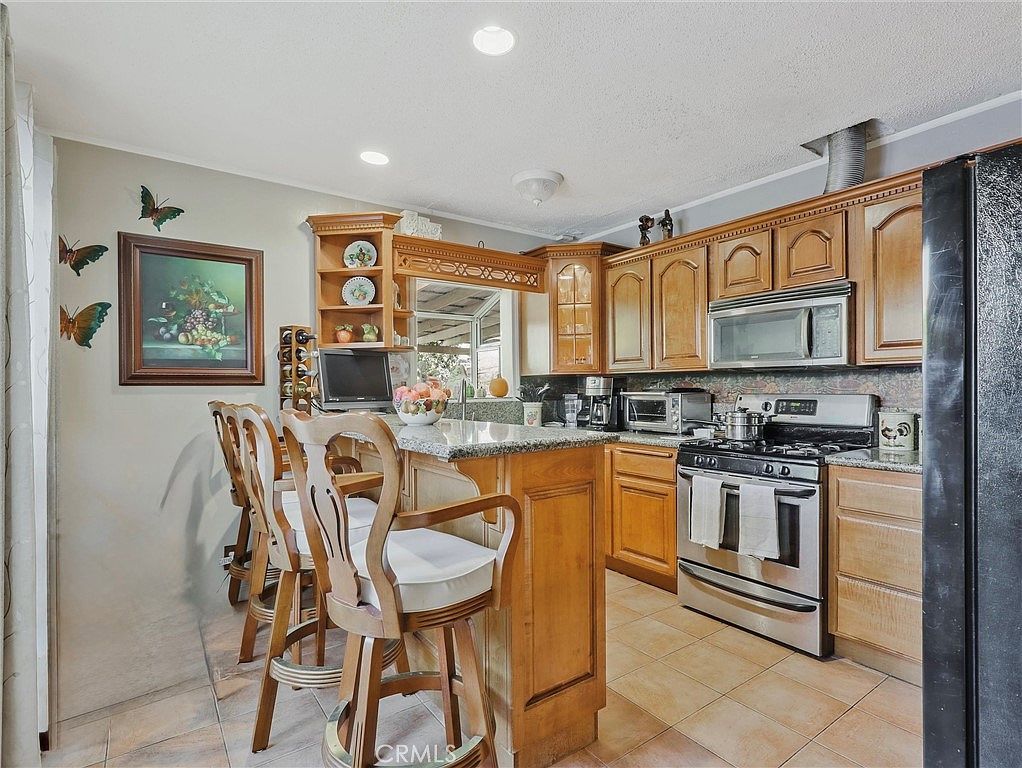 5151 Wood Ave South Gate, CA 90280 - Thumbnail 3