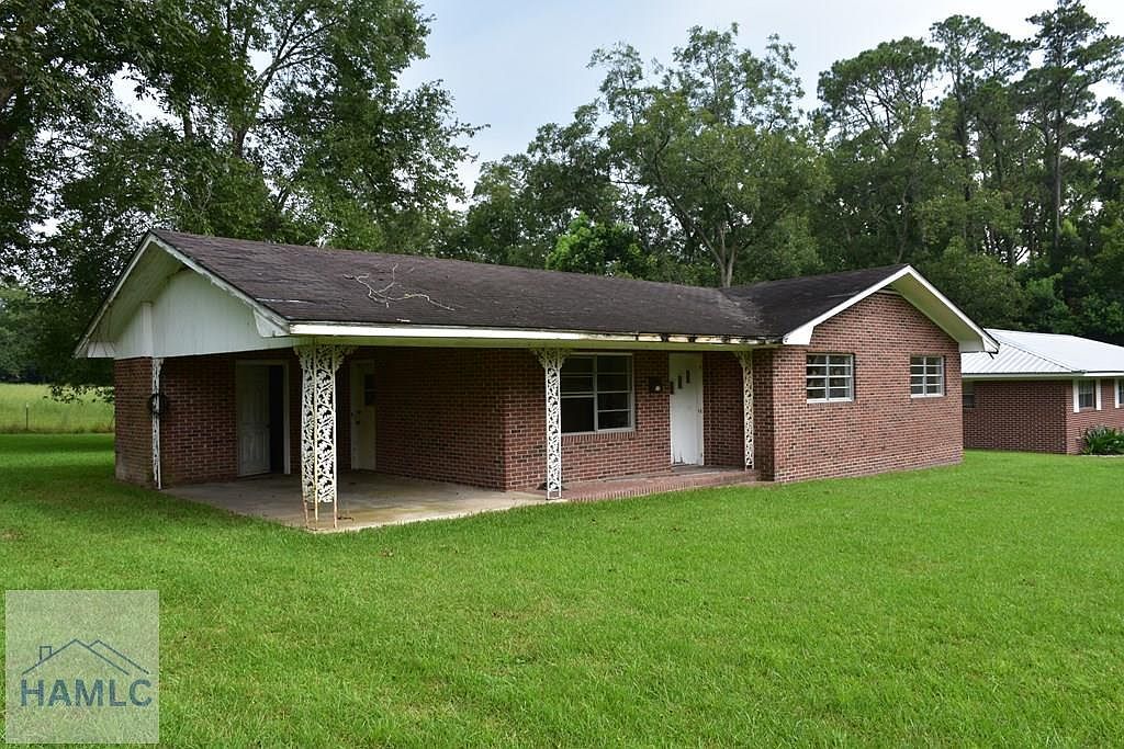 305 S Baker St Glennville, GA 30427 - Thumbnail 3