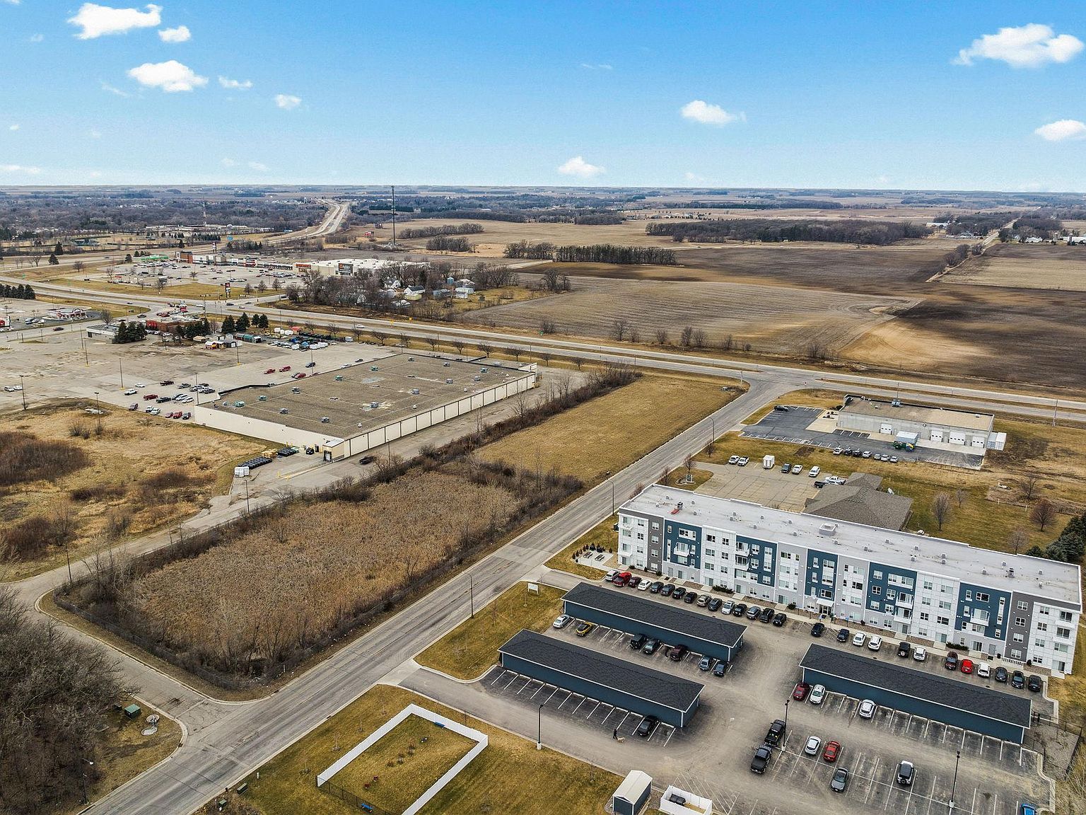 1400 18th Ave NW Austin, MN 55912 - Thumbnail 3