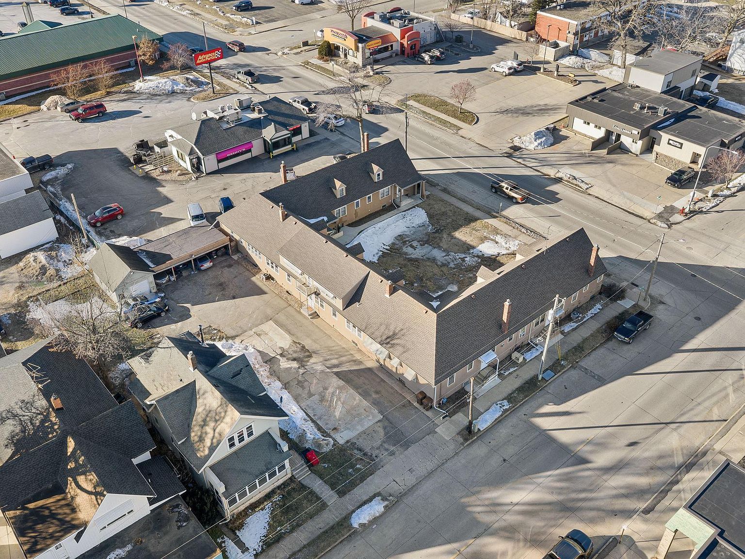 301 W Oakland Ave APT 5 Austin, MN 55912 - Thumbnail 3