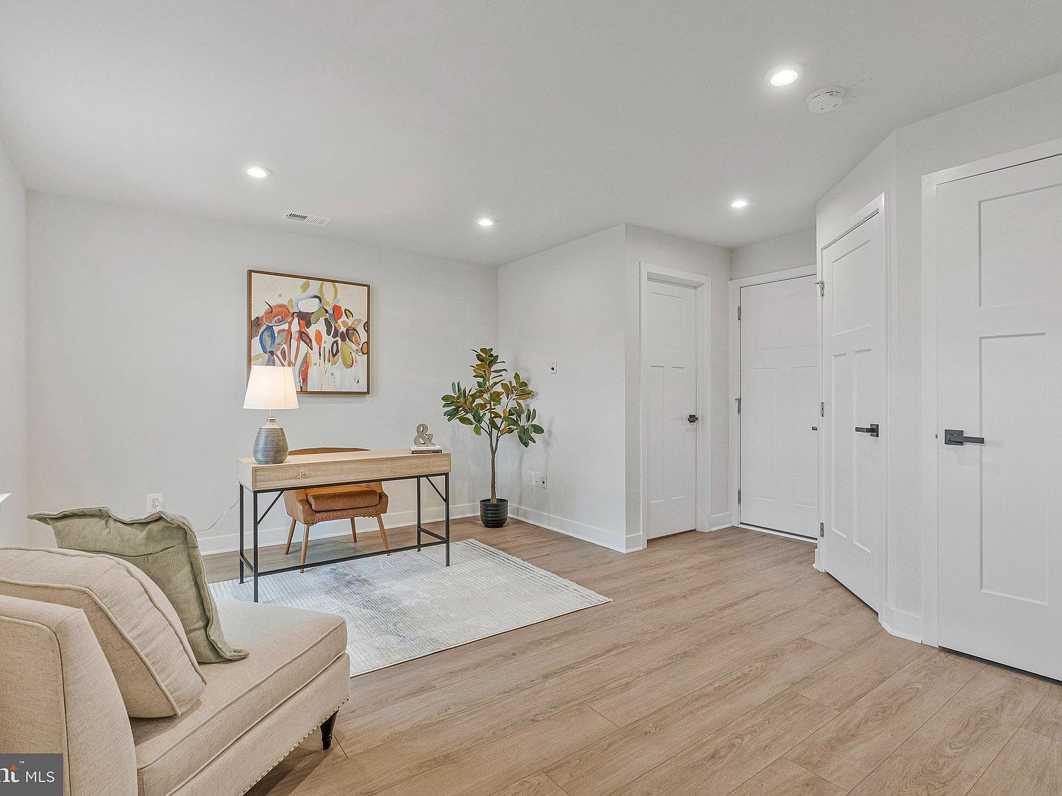 24563 Pommel Ter Sterling, VA 20166 - Thumbnail 3