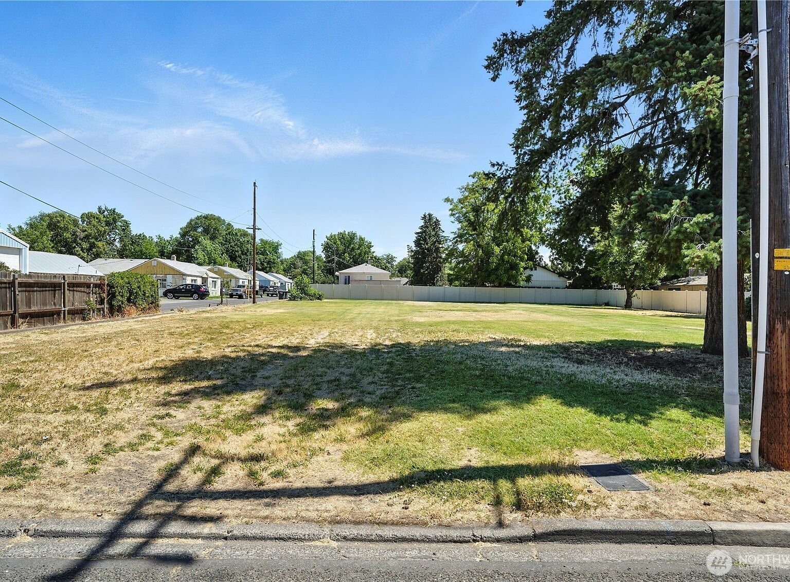 715 SE Birch Ave College Place, WA 99324 - Thumbnail 3