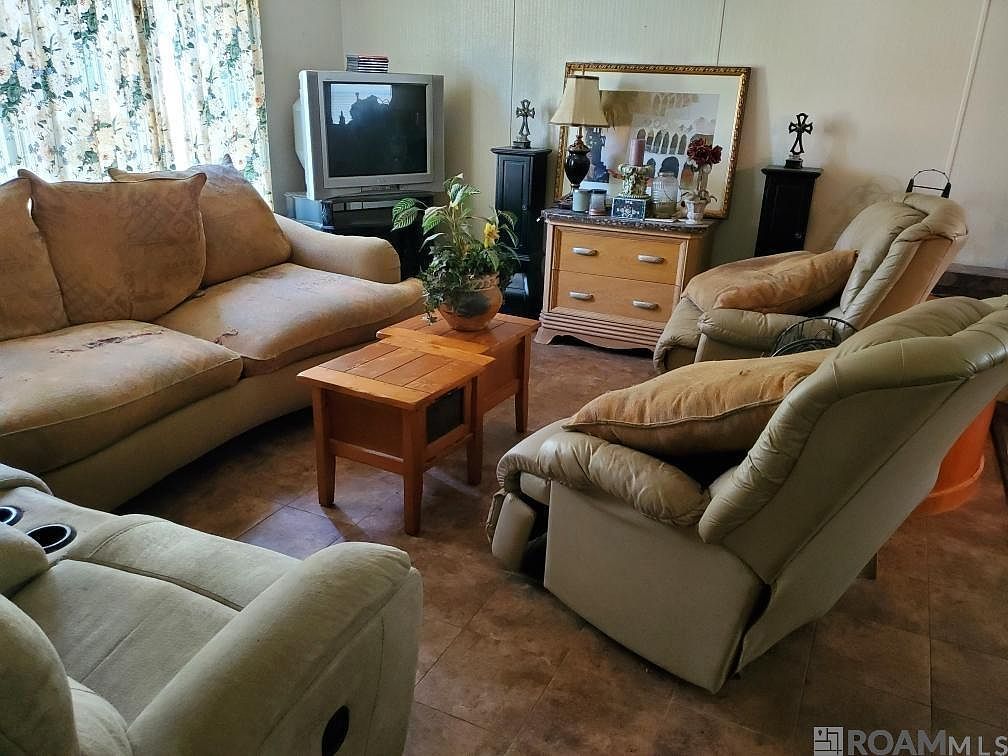 36135 Reinninger Rd Denham Springs, LA 70706 - Thumbnail 3